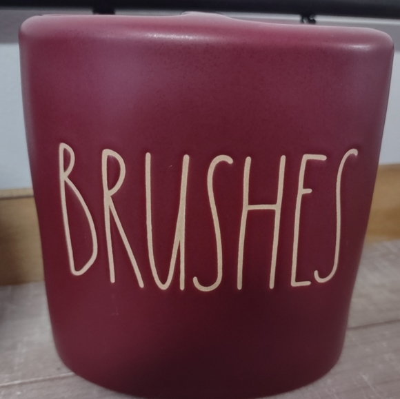 Rae Dunn Bathroom Set - Picture 3 of 4